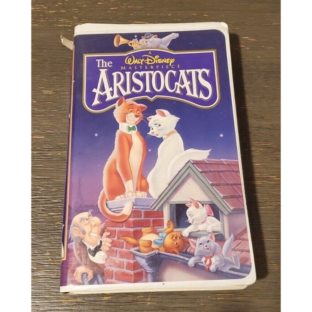 The Aristocats  Walt Disney Master Collection. VHS #2529 03-13-1996 First Print.